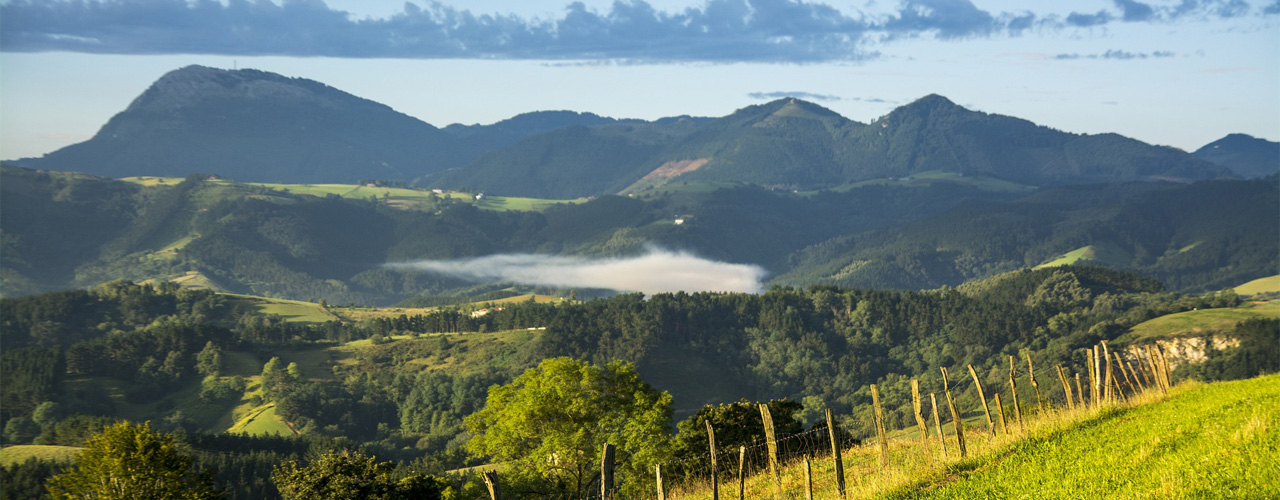 Monts d’Ardeche Slide background